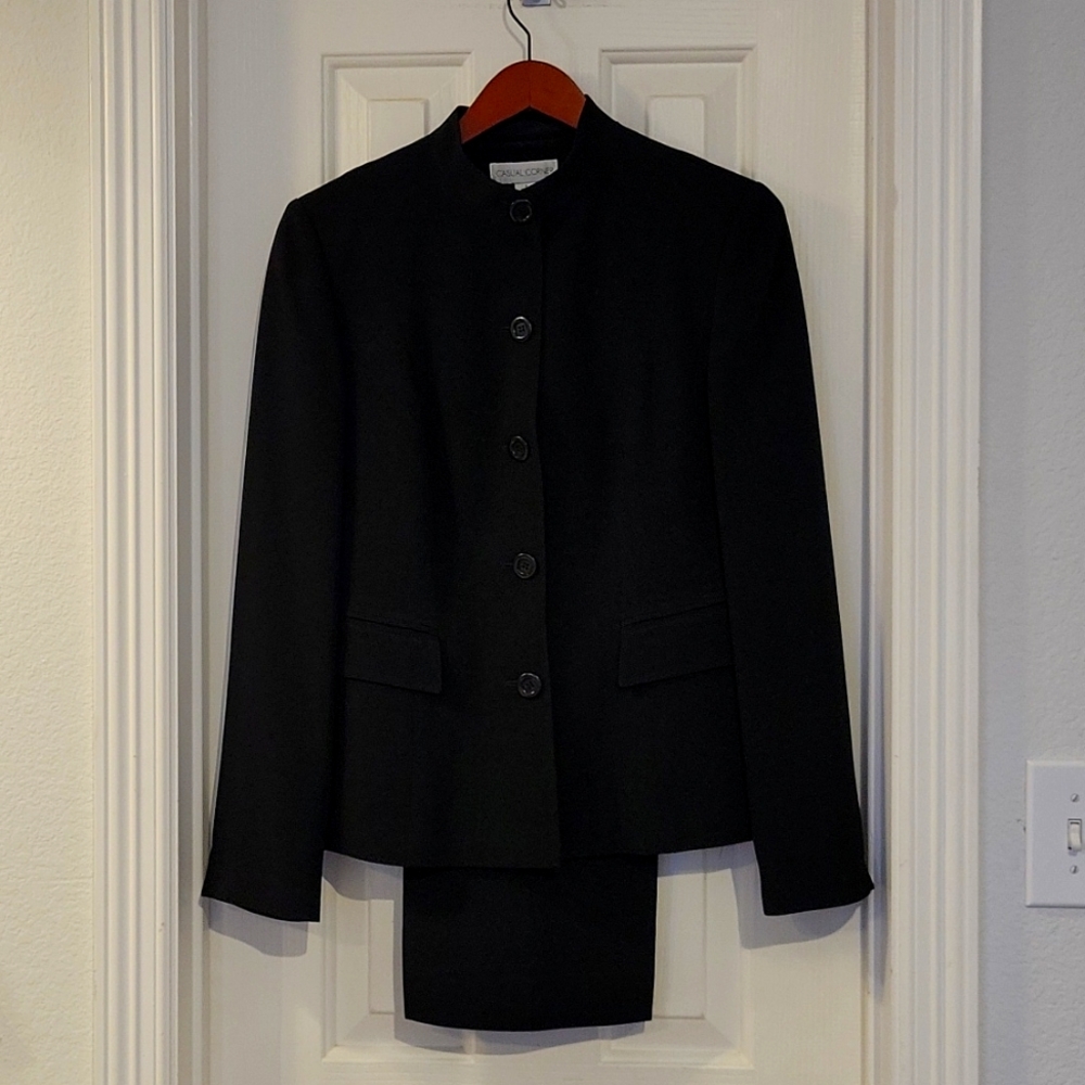 Woman's Pant Suit
